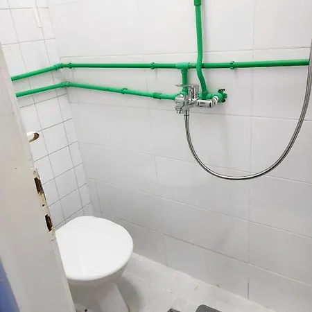 Fair And Share 1-7 Guests *